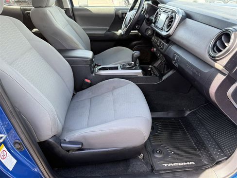 Used 2018 Toyota Tacoma SR5 image 6