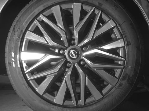 Used 2025 Nissan Altima 2.5 SV FWD image 15