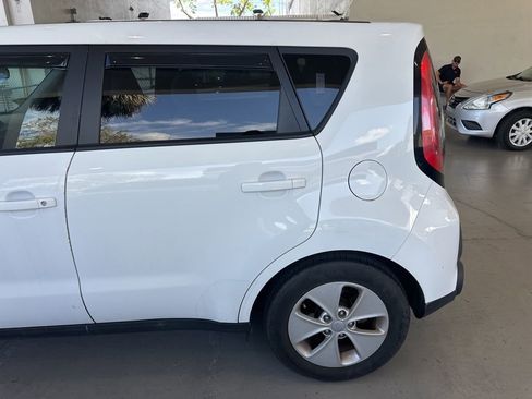 Used 2016 Kia Soul image 5