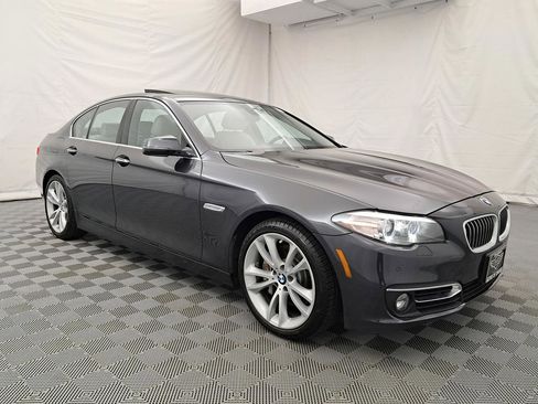Used 2014 BMW 535i xDrive 535i xDrive Premium image 3