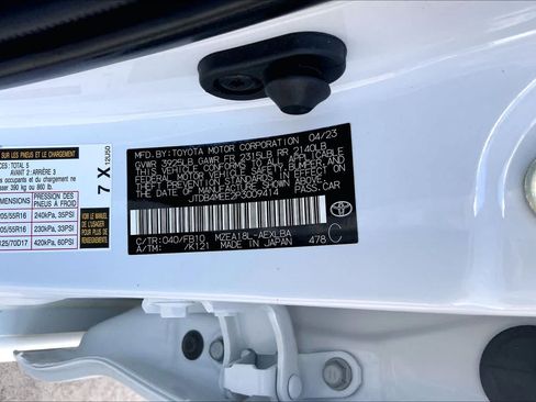 Used 2023 Toyota Corolla LE FWD image 68