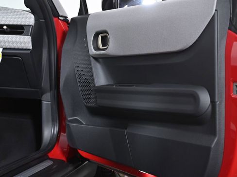 Certified 2025 MINI Cooper S image 30