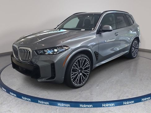 Used 2026 BMW X5 xDrive40i w/ M Sport Package AWD/4WD image 1