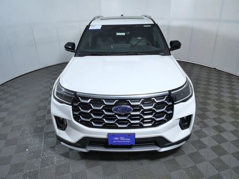 Certified 2025 Ford Explorer Platinum AWD/4WD image 3