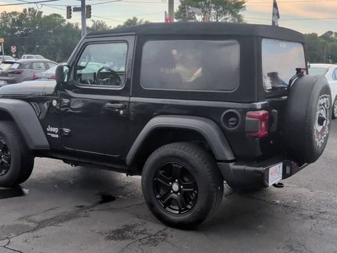 Used 2020 Jeep Wrangler Sport AWD/4WD image 6