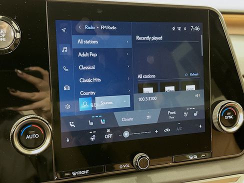 Used 2024 Lexus RX 350 Premium w/ Accessory Package (Z1) AWD/4WD image 21