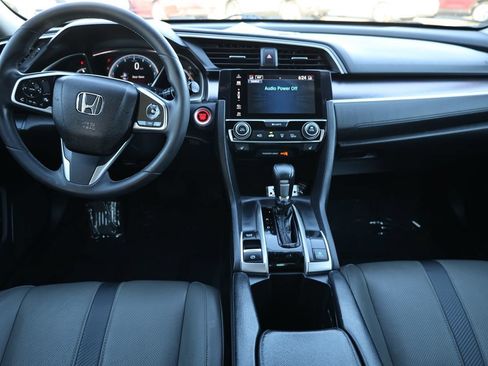 Used 2016 Honda Civic Touring image 18