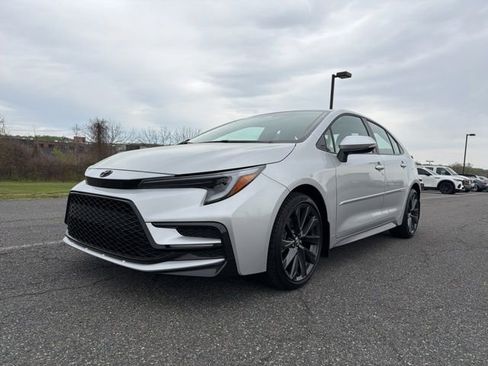 New 2026 Toyota Corolla SE image 3