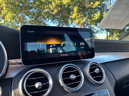Used 2020 Mercedes-Benz C 300 Sedan image 22