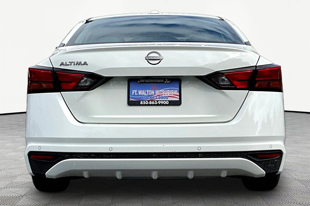 Used 2025 Nissan Altima 2.5 SV FWD image 6