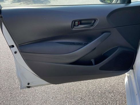 Used 2023 Toyota Corolla LE FWD image 14