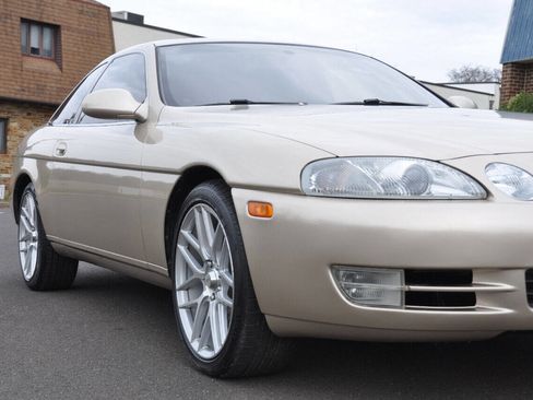 Used 1995 Lexus SC 300 Coupe image 9