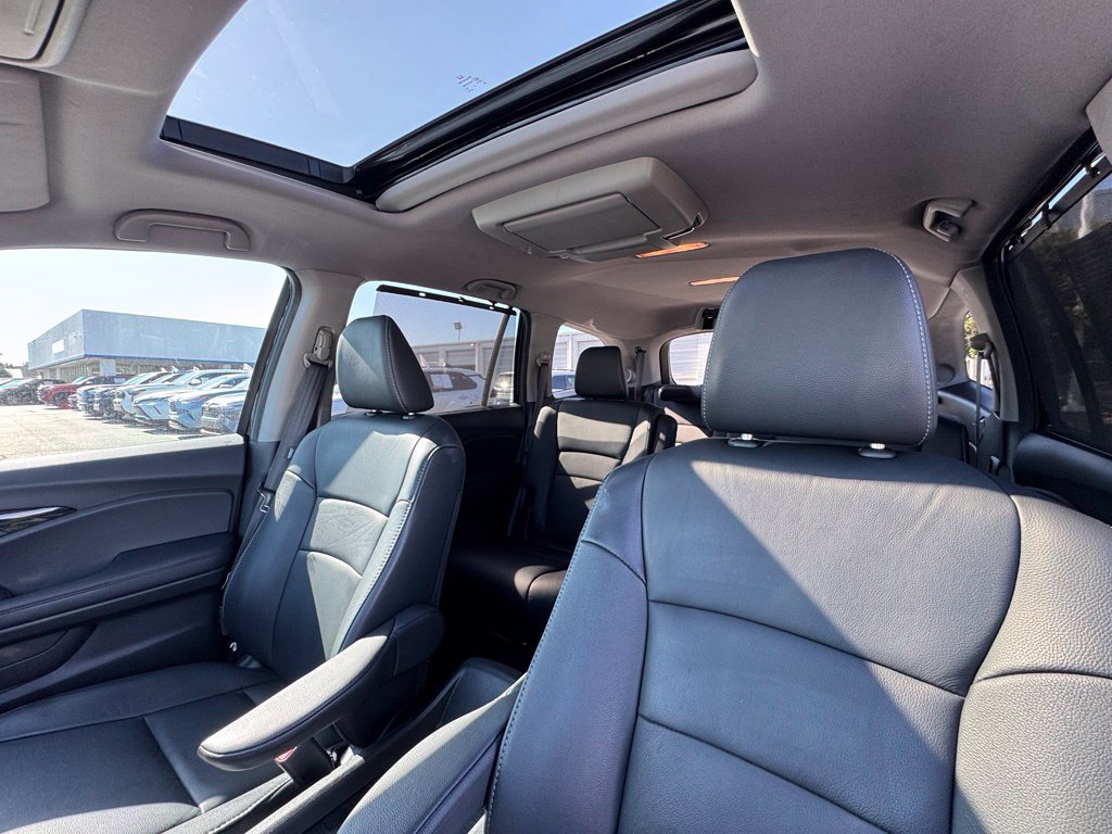 Used 2022 Honda Pilot Touring image 19