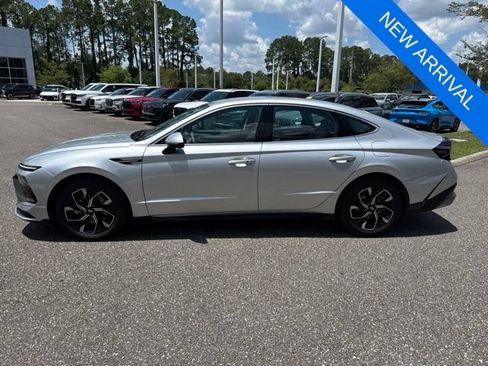 Used 2025 Hyundai Sonata SEL FWD image 12