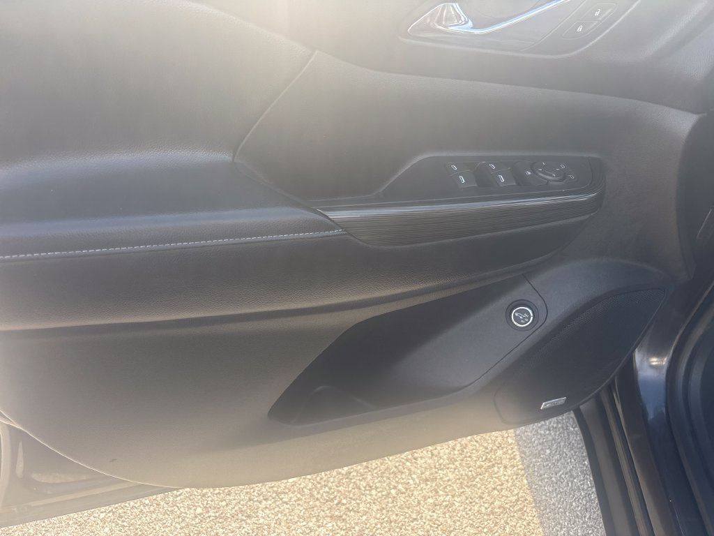 Used 2017 GMC Acadia SLT FWD image 15