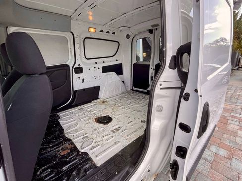 Used 2016 RAM ProMaster City Tradesman image 19