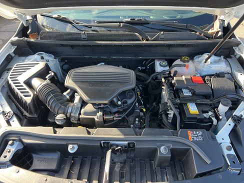 Used 2023 GMC Acadia AT4 w/ Preferred Package image 31