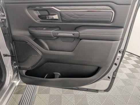 Used 2025 RAM 1500 Limited AWD/4WD image 31