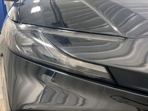 Used 2025 Toyota Camry SE image 32