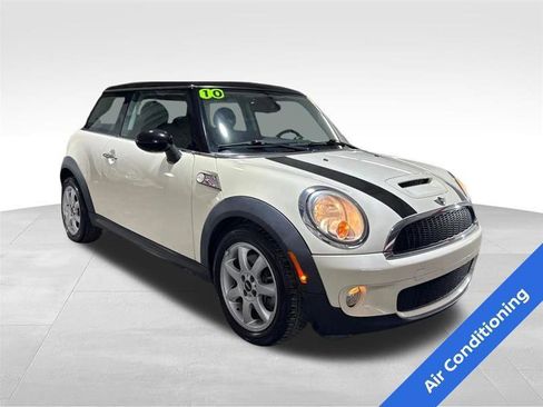 Used 2010 MINI Cooper S image 3