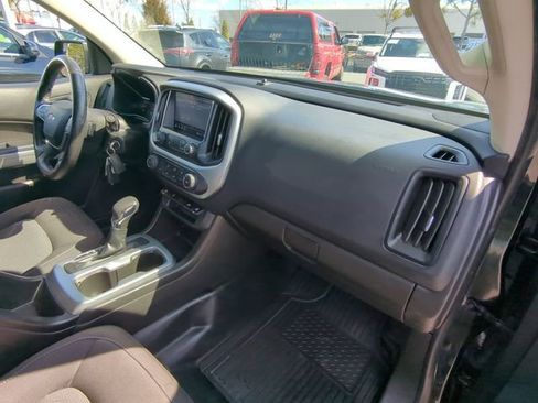 Used 2022 Chevrolet Colorado LT w/ Fleet Safety Package image 37
