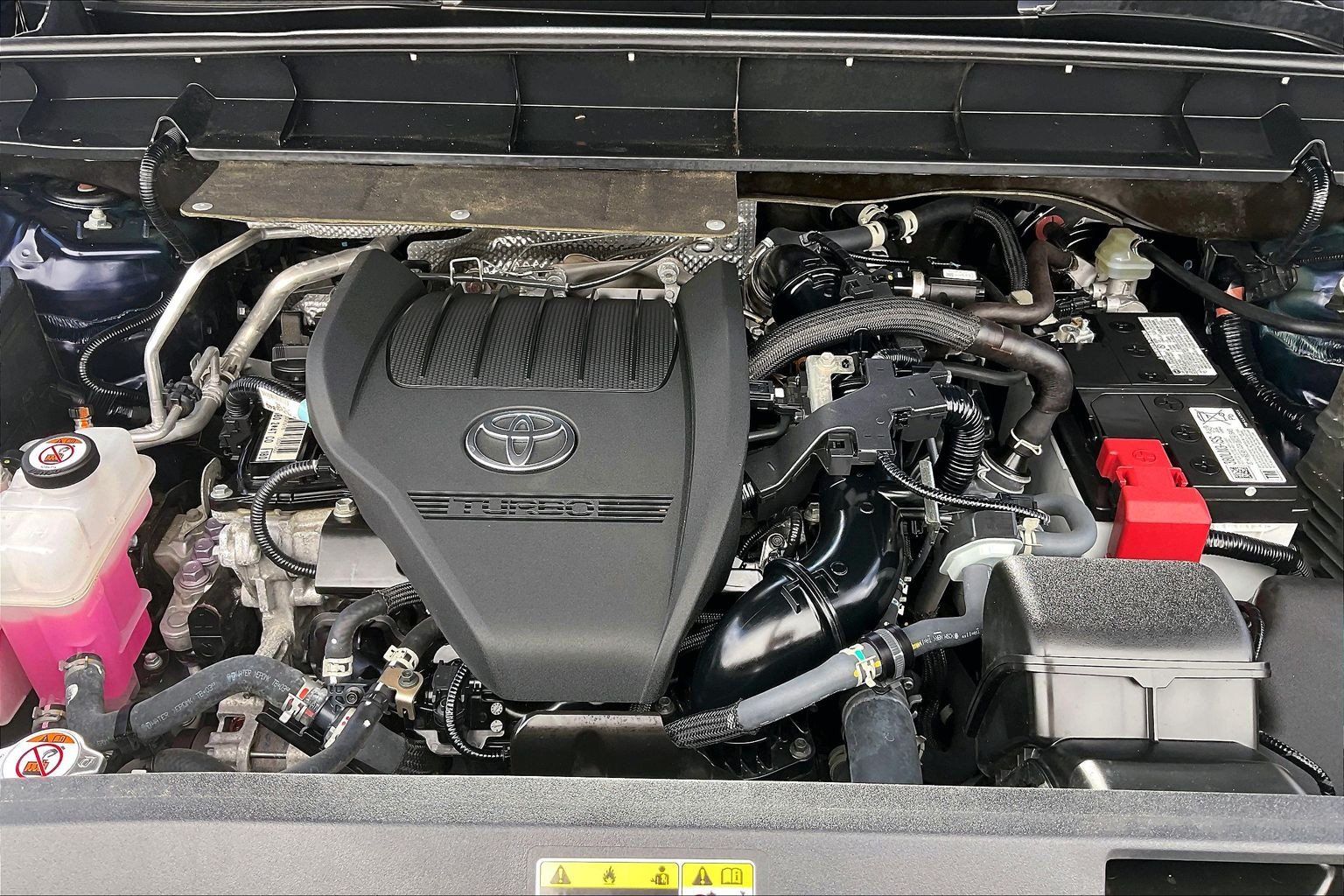 Used 2023 Toyota Highlander XLE AWD/4WD image 13