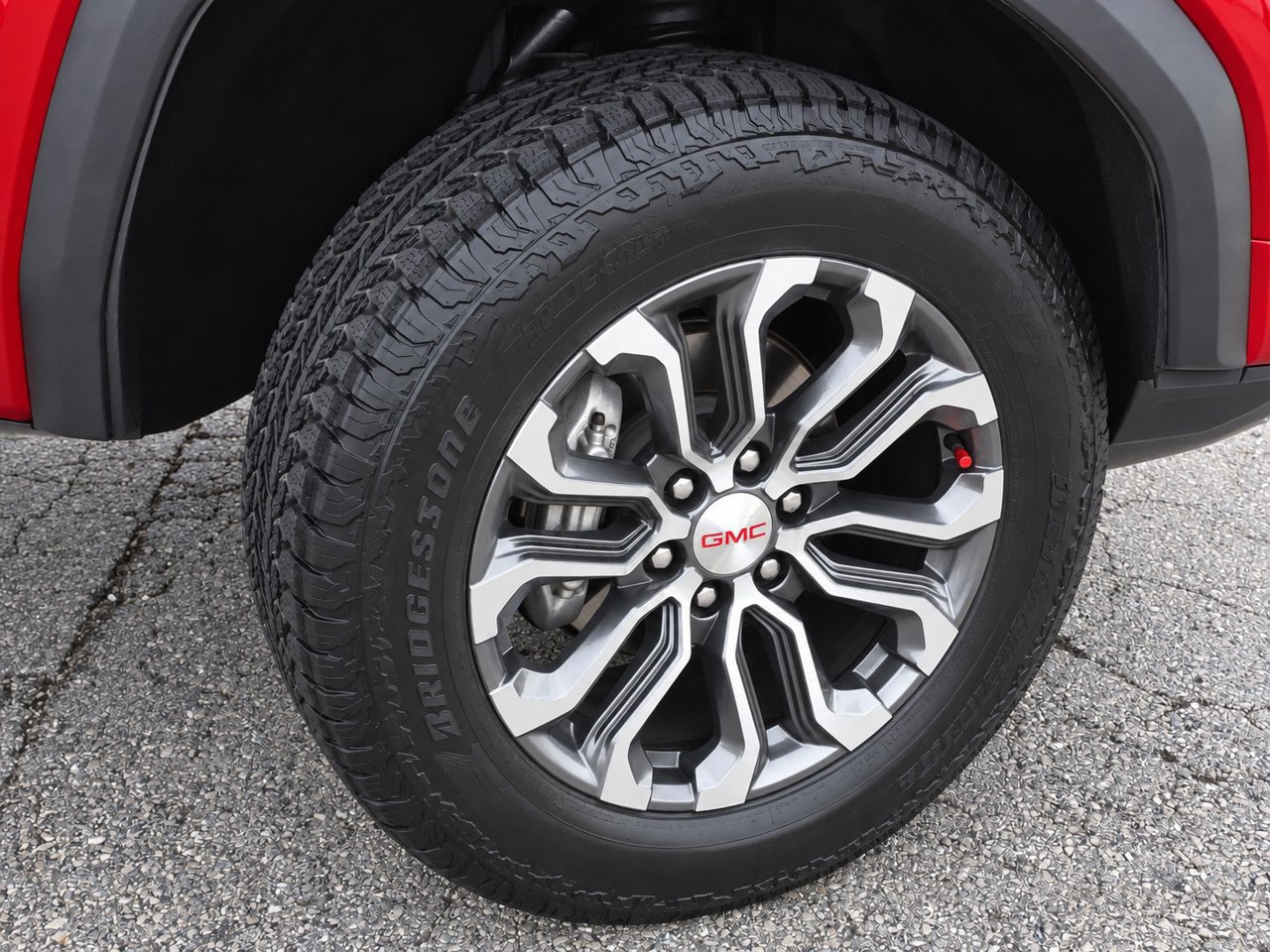 Used 2024 GMC Canyon Denali AWD/4WD image 13