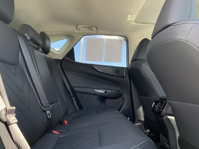 Used 2024 Lexus NX 350h AWD w/ Luxury Package image 34