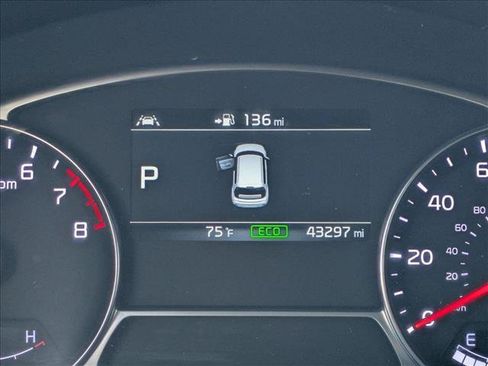 Used 2018 Kia Soul + w/ + Primo LIT Package FWD image 10