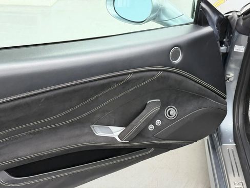Used 2015 Ferrari California T RWD image 31