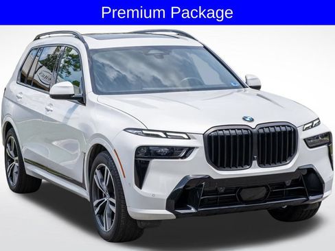 Used 2025 BMW X7 xDrive40i w/ M Sport Package AWD/4WD image 10