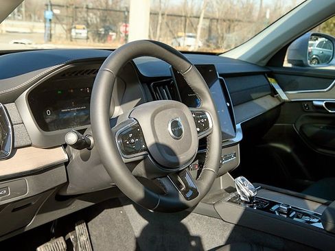 New 2026 Volvo XC90 B6 Plus w/ Protection Package image 13