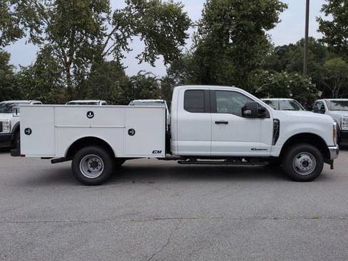 New 2026 Ford F350 XL w/ XL Chrome Package AWD/4WD image 3