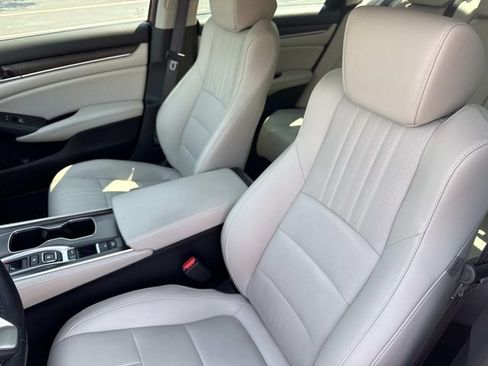 Certified 2022 Honda Accord Touring image 20