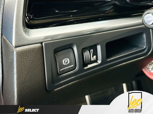 Used 2023 Cadillac XT6 Sport AWD/4WD image 12
