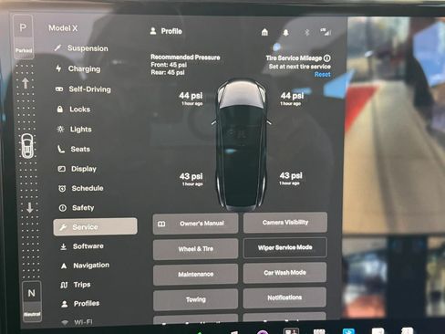 Used 2023 Tesla Model X AWD/4WD image 28