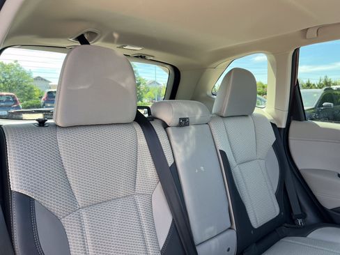 Used 2023 Subaru Forester Premium AWD/4WD image 18