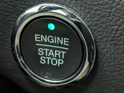 Used 2022 Ford Edge SEL w/ Cargo Accessory Package image 29