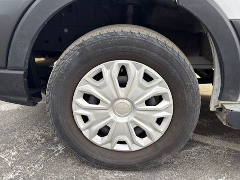 Used 2024 Ford Transit 250 Low Roof w/ Exterior Upgrade Package image 8