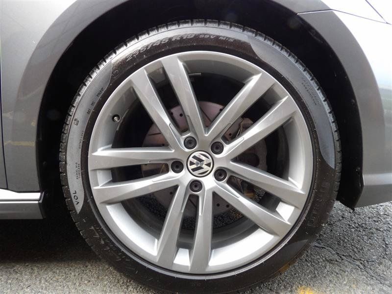 Used 2017 Volkswagen Passat 1.8T R-Line FWD image 8