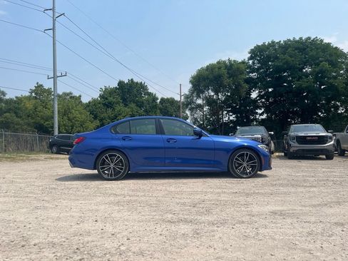 Used 2022 BMW 330i xDrive Sedan w/ M Sport Package AWD/4WD image 6