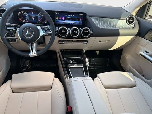 Used 2026 Mercedes-Benz GLA 250 4MATIC image 15