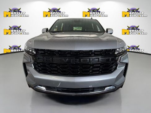 Used 2024 Chevrolet Suburban LT w/ Max Trailering Package AWD/4WD image 2