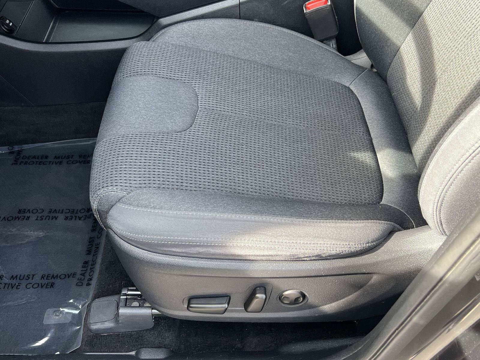 Used 2021 Hyundai Santa Fe SEL w/ Convenience Package AWD/4WD image 28