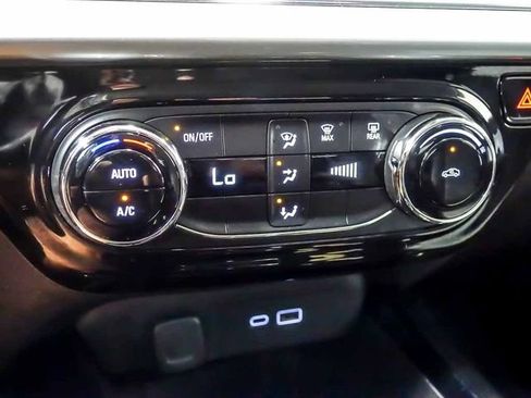 Certified 2026 Chevrolet Trax LT FWD image 23