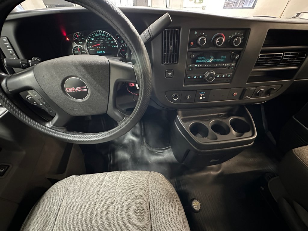 Used 2016 GMC Savana 2500 RWD image 13
