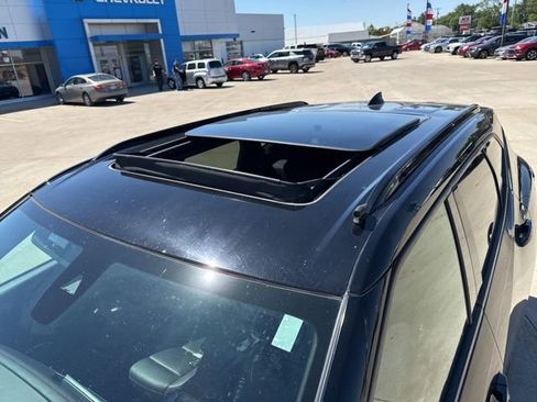 Used 2019 Chevrolet Blazer RS AWD/4WD image 2