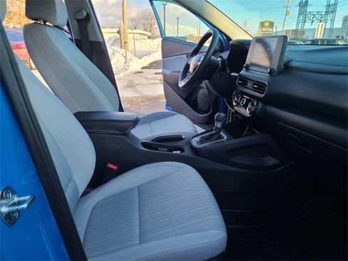 Used 2022 Hyundai Kona SEL w/ Cargo Package image 17