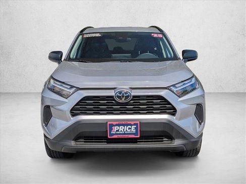 Used 2025 Toyota RAV4 LE AWD/4WD image 2