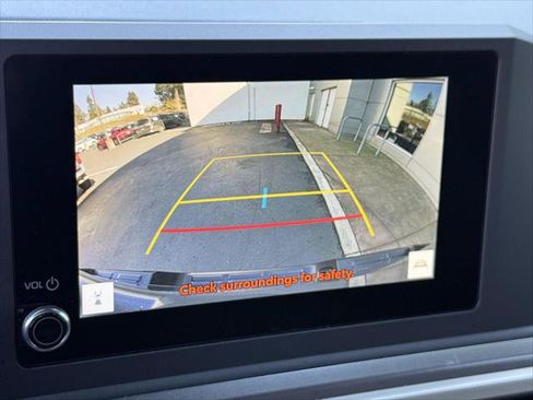 Certified 2025 Toyota Tacoma SR5 image 26